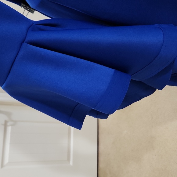 Beautiful Royal blue bell sleeve dress - Picture 5 of 8